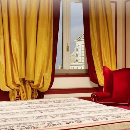 Hotell Santa Maria Novella - Wtb 4*
